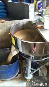 饲料搅拌机选购指南 聚焦立式机型、报价、补贴与湖南湘粤机械设备厂